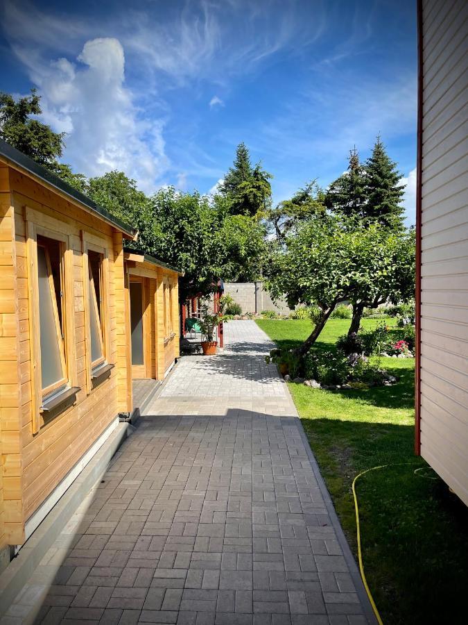 Aleksandri Guesthouse Parnu Exterior photo